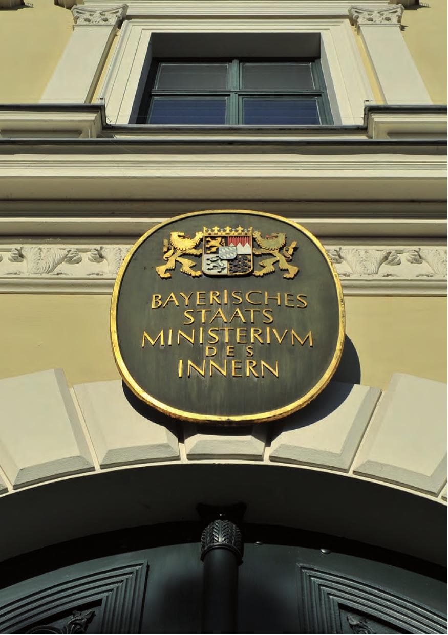 Seite 2 des Verfassungsschutzbericht 2012 Bayern