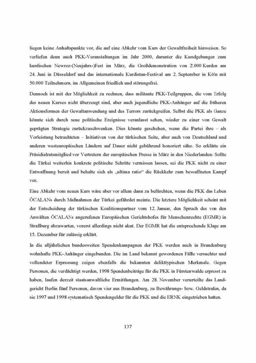 Seite 137 des Verfassungsschutzbericht 2000 Brandenburg
