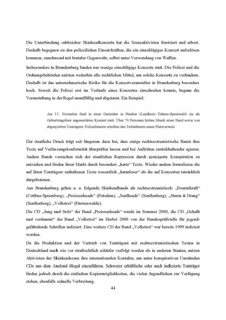 Seite 44 des Verfassungsschutzbericht 2000 Brandenburg